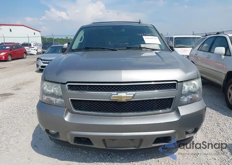2008 Chevrolet Suburban 1500 Lt z USA, uszkodzony, nr VIN 3GNFK16398G157486